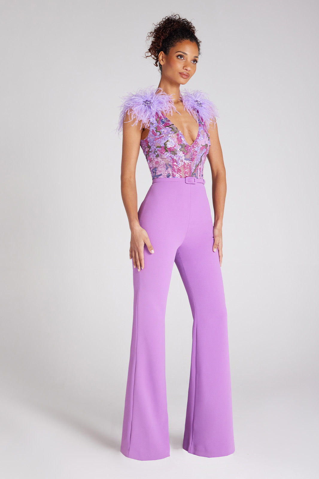 Alicia -Lila Jumpsuit Zeitlose Eleganz
