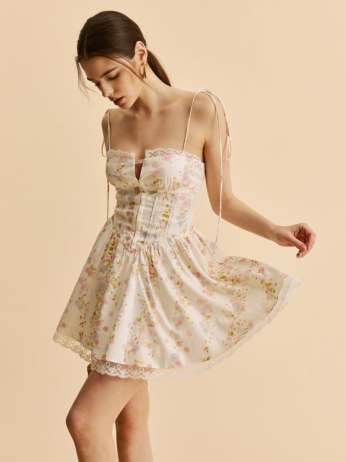 Bogenriemen Blumen Korsettkleid
