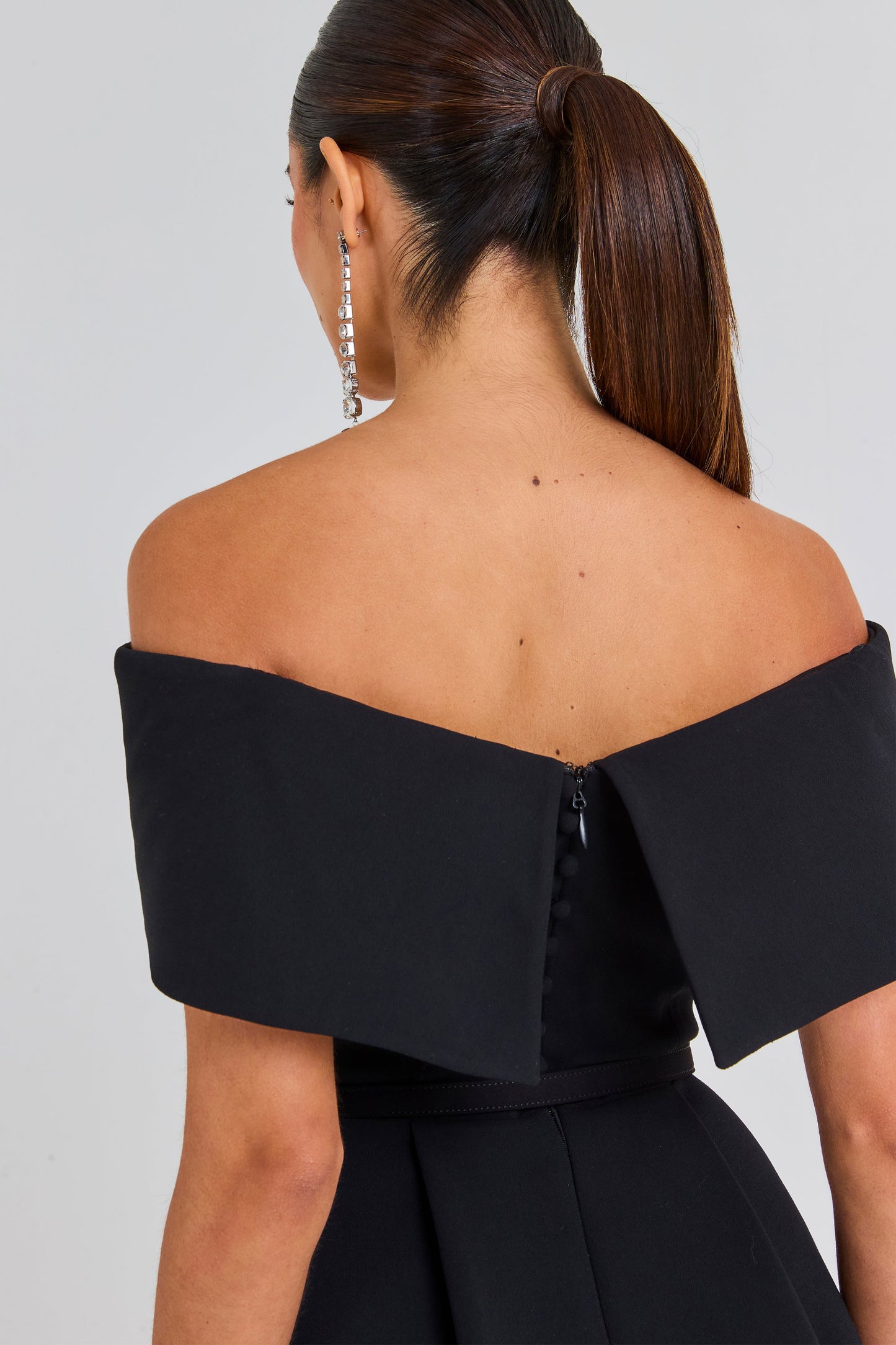 Harper- Schwarzes Kleid