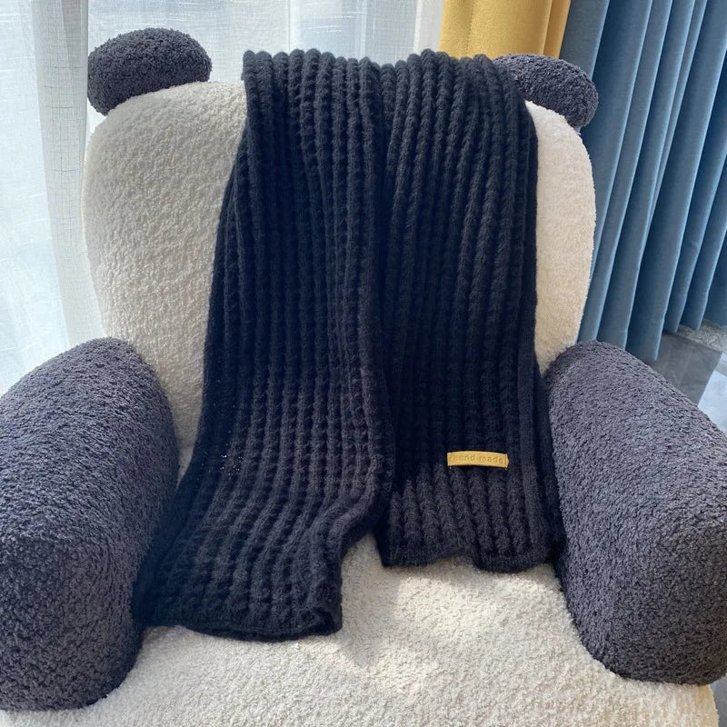 Eleganter Wollschal - HAND MADE