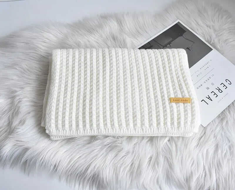 Eleganter Wollschal - HAND MADE