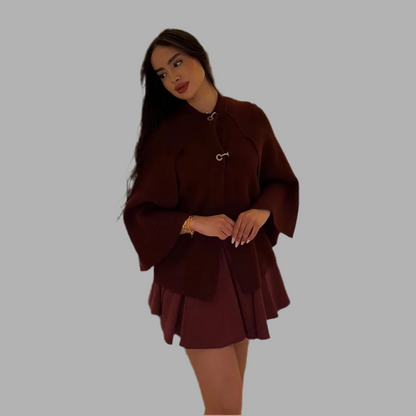 Maritta Cape – Zeitlose Eleganz