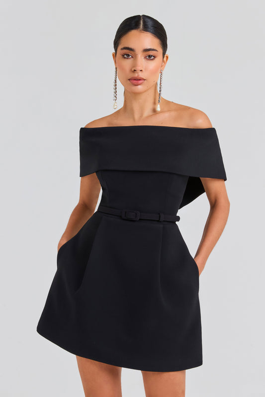 Harper- Schwarzes Kleid